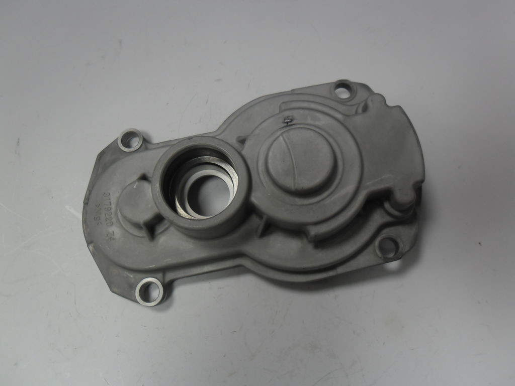 Makita HR4001C Dişli Yuvası Ürün Kodu 154623-7